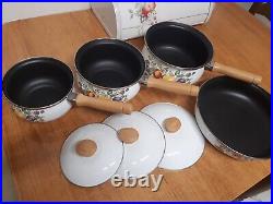 Vintage Johnson brother Fresh fruit Pan set Rare